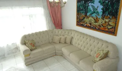 Casa de 225m² localizada no Jardim Primavera em Mauá - SP.