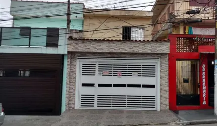 Sobrado à venda 4 quartos 2 vagas Ferrazópolis - São Bernardo do Campo - SP