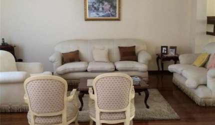 Sobrado à venda 4 quartos 2 suítes 6 vagas Palermo - São Bernardo do Campo - SP