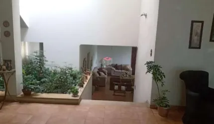 Excelente imóvel para comércio com piscina!