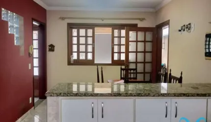 Sobrado à venda em Campinas, Loteamento Parque São Martinho, com 2 suítes, com 170 m²