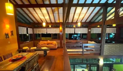 Ubatuba - Praia da Enseada: Casa Pé na Areia 4 suítes Espaço Gourmet e Mobiliada