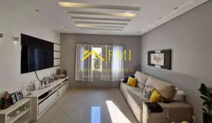 Casa com 3 dorm e suíte com closet na Vila Tesouro