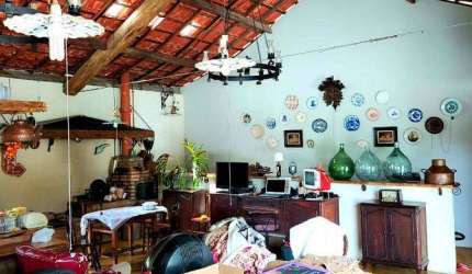 Linda chácara a venda possui 10.000m2, 04 dormitórios 02 suítes, em Ouro Fino Paulista SP