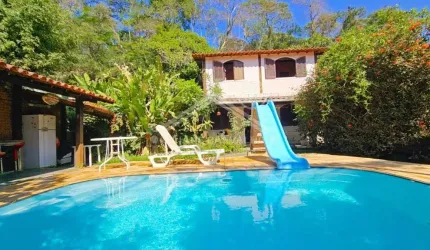 Casa de Campo para Venda em Niterói, Itaipu, 3 dormitórios, 1 suíte, 2 banheiros, 2 vagas