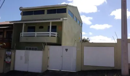 VENDA CASA EM MACAÉ