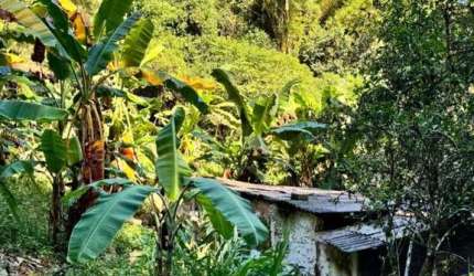 Casa para Venda em Guapimirim, Cadetes Fabres, 2 dormitórios, 1 banheiro, 3 vagas