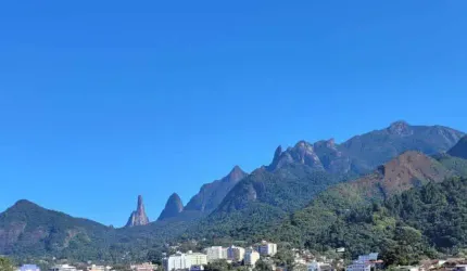 Casa para Locação em Teresópolis, Fazendinha, 3 dormitórios, 1 banheiro
