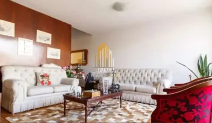 Santo Amaro - Casa de 250m² com 4 quartos e 3 vagas.