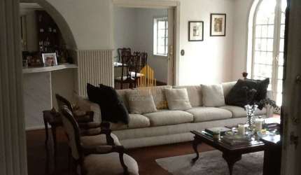 Casa Estilo Americano à venda no Jardim Guedala 850m² a.t 4 quartos 7 banheiros 3 vaga CASA RESIDENC