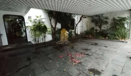 SANTO AMARO, CASA COM 450M², 4 DORMITÓRIOS, 2 SALAS, E 3 VAGAS À VENDA.