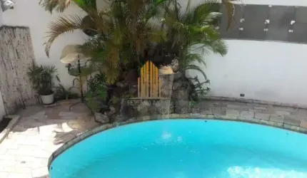 Casa Sobrado à venda no Jardim Leonor de 450m² com 4 dormitórios sendo 2 suítes com piscina Casa Sob
