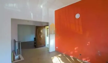 SOBRADO RESIDENCIAL DE 252M² POSSUI 7 DORMITÓRIOS, 4 BANHEIROS E 1 VAGA Á VENDA NA REGIÃO DO CAMBUCI