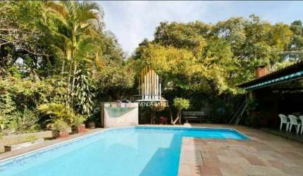 Casa Sobrado a venda no Jardim Leonor de 600m² com 4 suítes e 4 vagas de garagem  Casa Sobrado a ven