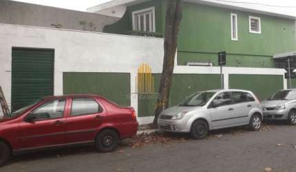 LINDA CASA ASSOBRADA DE 115M² COM 2 AMPLOS DORMITORIOS E 2 VAGAS NA REGIAO DE SANTO AMARO.