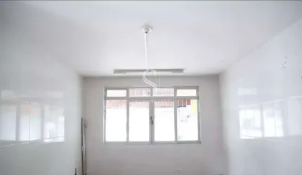 Jabaquara - Casa Assobradada com 166m² 4 dormitórios, 2 suítes, 3 banheiros e 3 vagas.