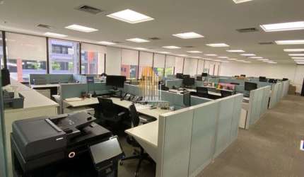 Conjunto Comercial no Edifício Dornier Merkur, 1 laje com 502 m² área útil Vila Olímpia Conjunto Com