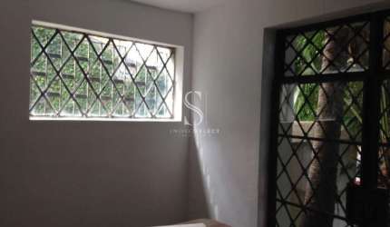 Sumaré - Casa Comercial de 607m² com 14 amplas salas, 8 banheiros e 10 vagas.