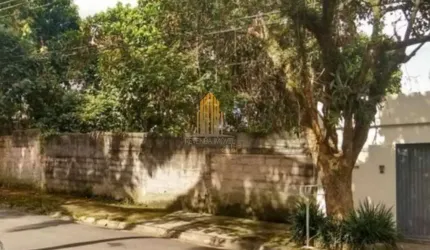 Terreno no Morumbi excelente localização, rua com vigilância, fácil acesso as principais vias, próxi