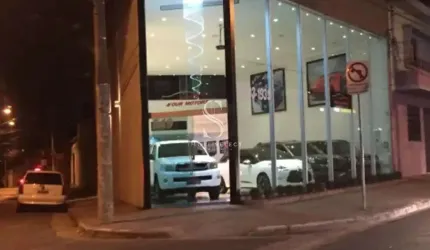 Vila Carrão - São Paulo, Loja de 270m² com visibilidade em pele de vidro.