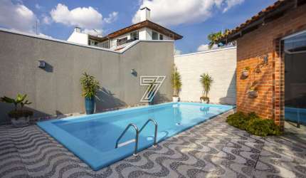 Casa com 4 quartos à venda na Rua Chanceler Lauro Müller, 339, Parolin, Curitiba, 280 m2 por R$ 1.190.000