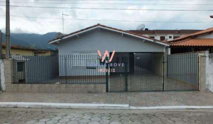 Casa com 3 dormitórios à venda, 170 m² por R$ 830.000 - Pontal da Cruz - São Sebastião/SP