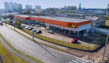 Ponto comercial para alugar na André Ferreira Barbosa, 8157, Pinheirinho, Curitiba, 75 m2 por R$ 5.600