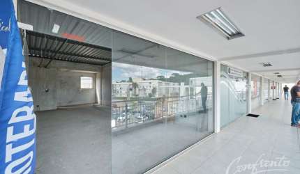 Sala comercial para alugar na Rua Juvenal Carvalho, 127, Fazendinha, Curitiba, 53 m2 por R$ 3.000