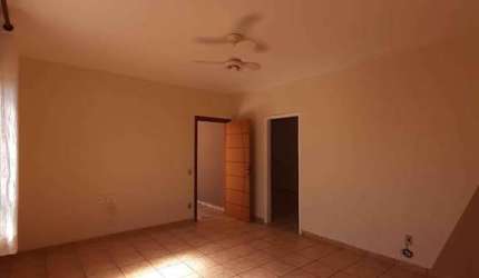Casa no Bairro CENTRO na cidade de  Agudos;