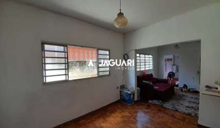 Casa no Bairro CENTRO na cidade de  AGUDOS;
