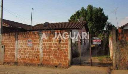 Casa no Bairro JARDIM VIENENSE na cidade de  AGUDOS;