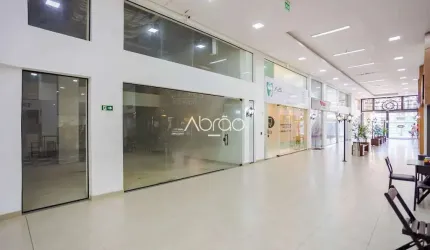 Loja em galeria à venda no Centro de Curitiba R$ 380.000,00