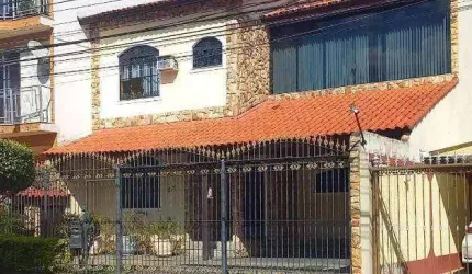 Casa com 3 dormitórios à venda, 300 m² por R$ 1.650.000 - Nova Vila Valqueire.
