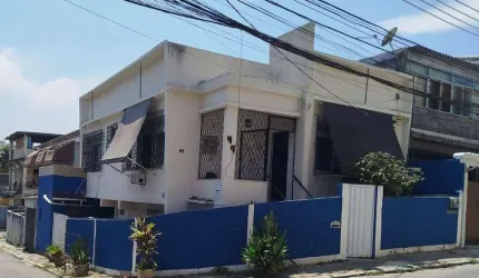 Casa com 3 dormitórios à venda, 145 m² por R$ 210.000,00 - Vila Valqueire - Rio de Janeiro/RJ