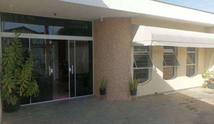 Casa térrea/ Comodos amplos/ Edícula/ Vila Progresso/ Acesso Dom Aguirre