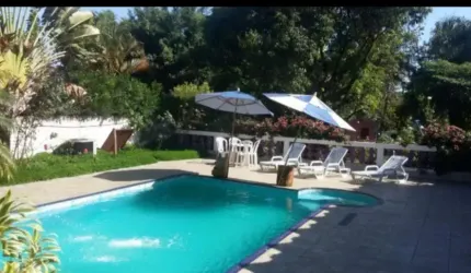 Linda chácara 1400 m²/ Lareira/ Espaço Gourmet/ Quiosque/ Piscina/ Araçoiaba