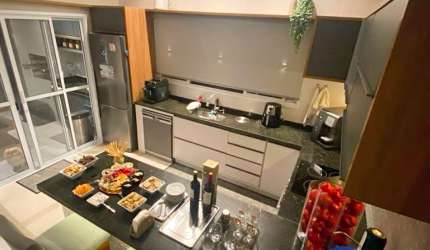 Casa em cond. totalmente planejada/ 3 Dorm./ Suíte/ Área Gourmet/ Lazer/ Cajuru