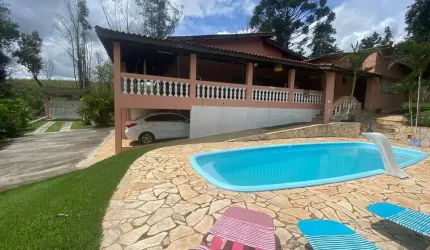 Chácara à venda em Salto de Pirapora/ 3.400 m²/ Espaço Gourmet/ Piscina/ Represa