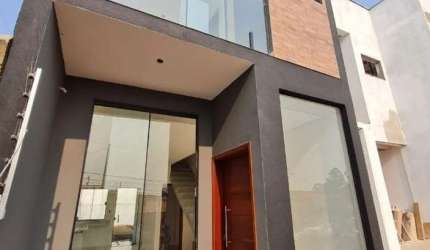 Lindo sobrado com 85 m²/ 2 Suítes/ Lavabo/ 2 Vagas/ Jd. Simus/ Só 420 mil