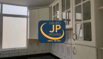 Apto 60 m²/ 2 Dorm./ Cozinha com armários/ À 2 min. da Prefeitura/ Só R$ 255 mil