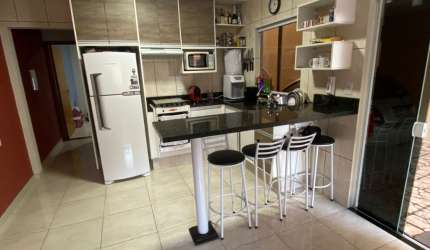 Sobrado à venda/ 2 Dorm./ Área Gourmet/ 2 Wc´s/ À 2 min. da Rod. Raposo Tavares