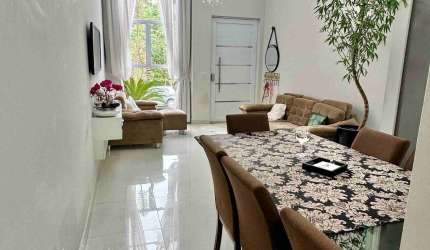 Casa mobiliada em condomínio 3 Suítes/ 5 Wc´s/ Área Gourmet/ Ac. Av. Elias Maluf