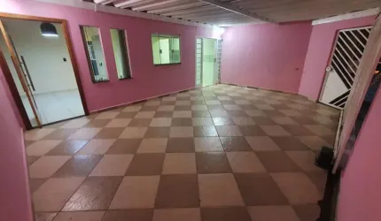 Casa térrea à venda/ 2 Dorm./ Planejados/ Quintal/ 2 Vagas/ Ac. Av. Elias Maluf