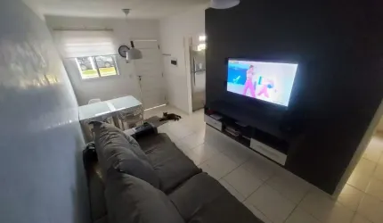 Casa térrea em cond./ 2 Dorm./ Lazer completo/ Ac. Américo Figueredo/ Só 371 mil