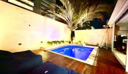 Sobrado em condomínio à venda no Campolim/ 3 Dorm./ Suíte/ Área Gourmet/ Piscina
