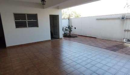 Sobrado Vila Jardini/ 236 m²/ 3 Dorm./ Suíte/ Espaço Gourmet/ Edícula/ 6 vagas