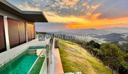 DESLUMBRANTE PROPRIEDADE NA SERRA DA MANTIQUEIRA