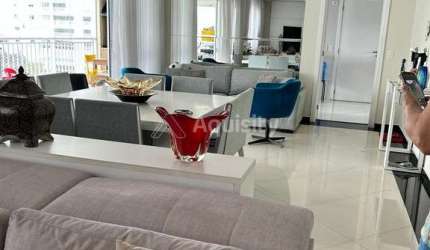 Apartamento a venda com 202m2 - 3 suítes e 3 vagas - na Mooca
