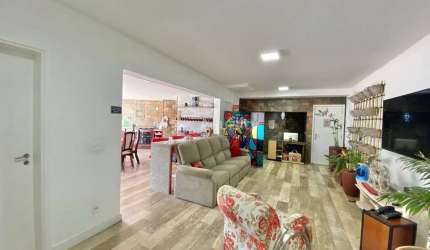 Apartamento a venda no Familia Mooca, 122m2, 3 suítes, 2 vagas fixas mais depósito.