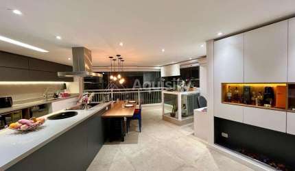 Apartamento a venda no Familia Mooca, 122m2, 3 quartos sendo 2 suítes, 2 vagas fixas mais depósito.